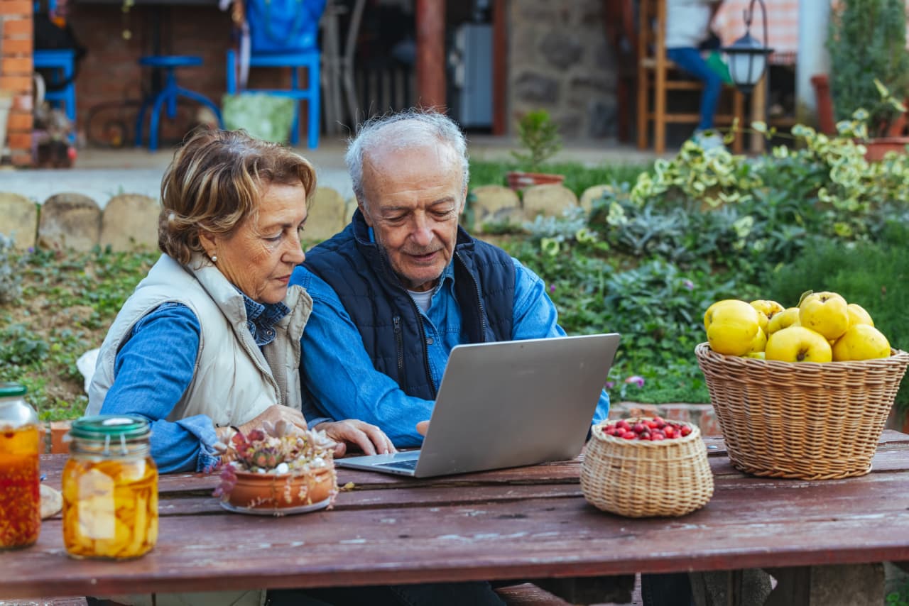 ‘Fancy cars hold no appeal’: My wife and I have a 99% chance of outliving our savings. Why don’t we spend it all? — Berlin Health news