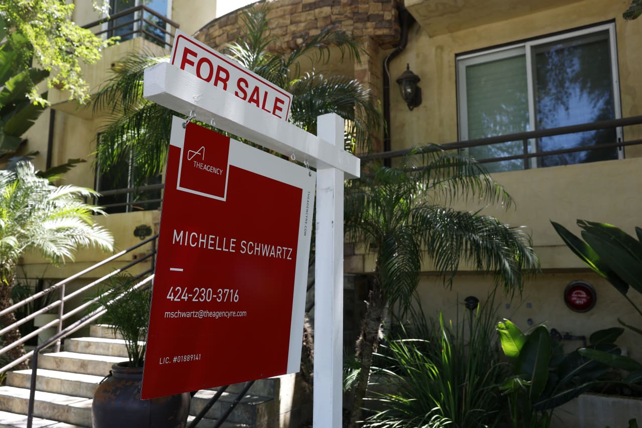 Pending home sales sink to 25-year low as buyers flee high mortgage rates — MarketWatch, Berlin Real Estate news